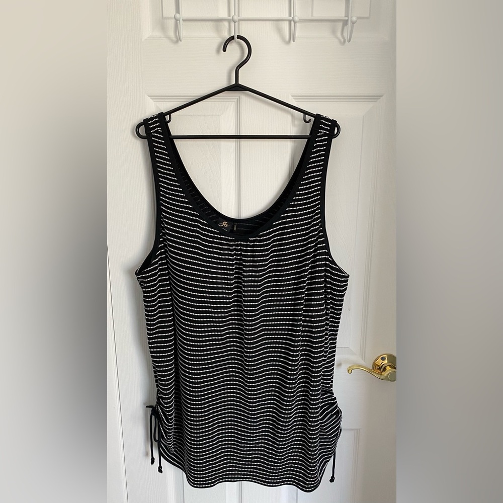 Black and White Tankini Top